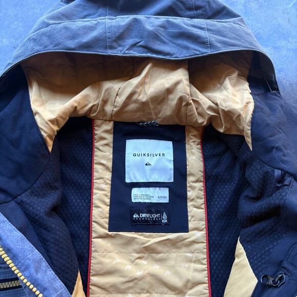 Vintage y2k QUIKSILVER snowboarding Jacket - Picture 7 of 8